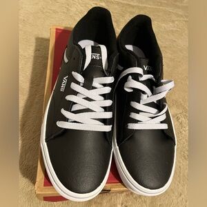 Vans® Seldan Women's Skate Shoes

Leather Retro Pop LI Blue
INGAZZACE.JO